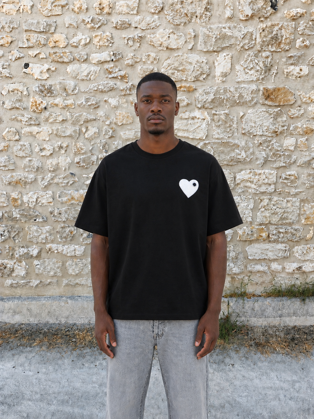 T-SHIRT CHIC NOIR COEUR BLANC